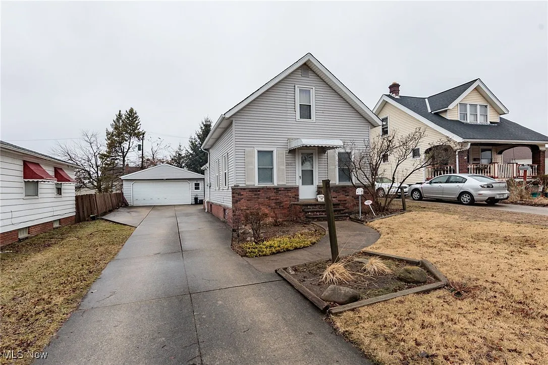 3432 Dellwood Dr photo 1