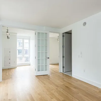 Rented by Nooklyn NYC LLC | media 136