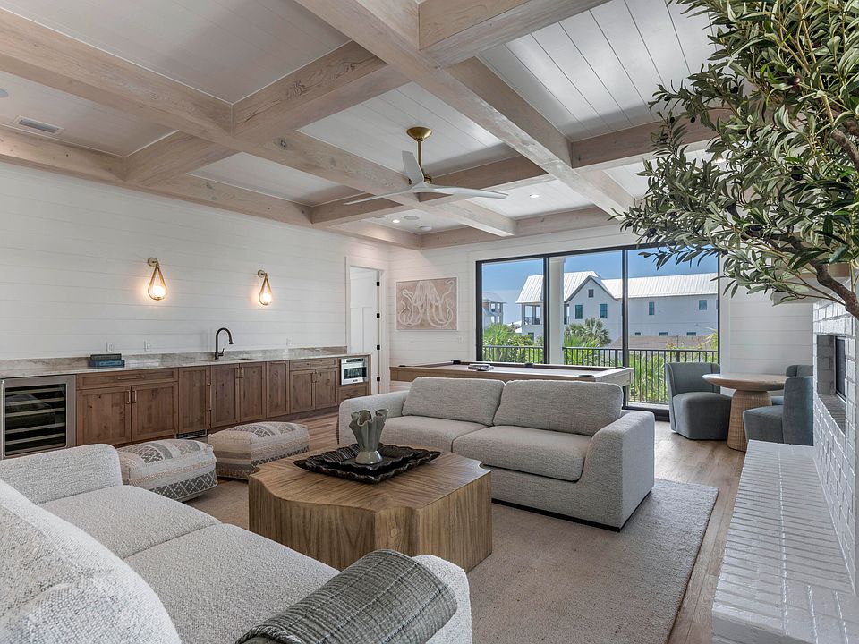 1st image of 140 S Wall St