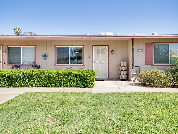 4th image of 11136 W Emerald Dr