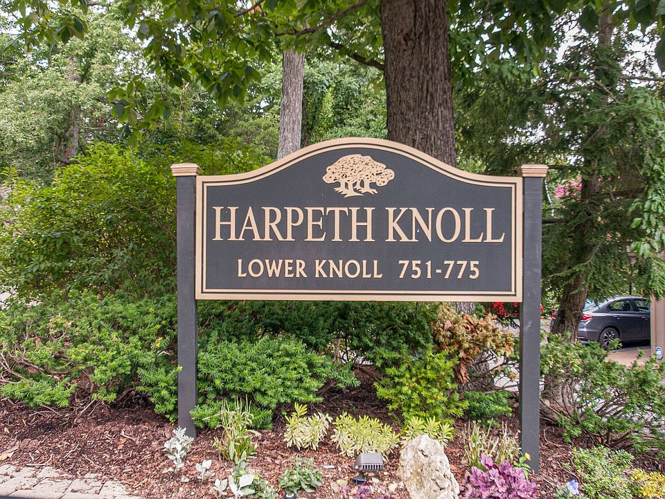 1st image of 775 Harpeth Trace Dr