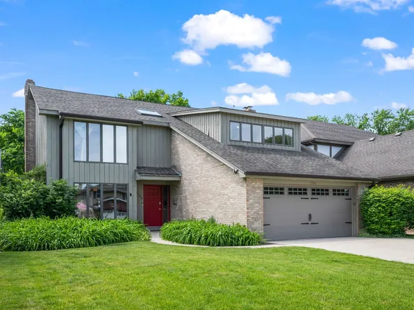 1704 S Western Ave, Park Ridge, IL 60068