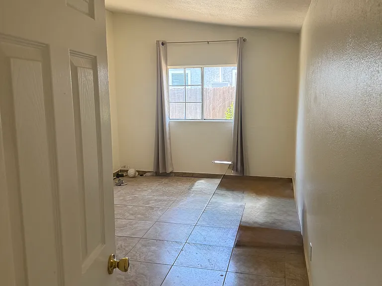 13511 Terra Bella St — Photo 6