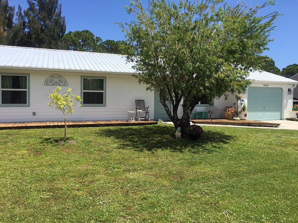 1st image of 1533 SE Belcrest St