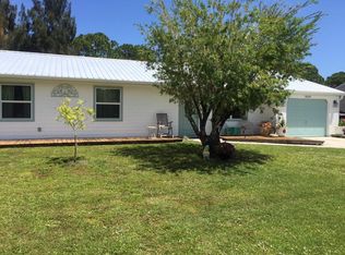 1533 SE Belcrest St, Port Saint Lucie, FL 34952