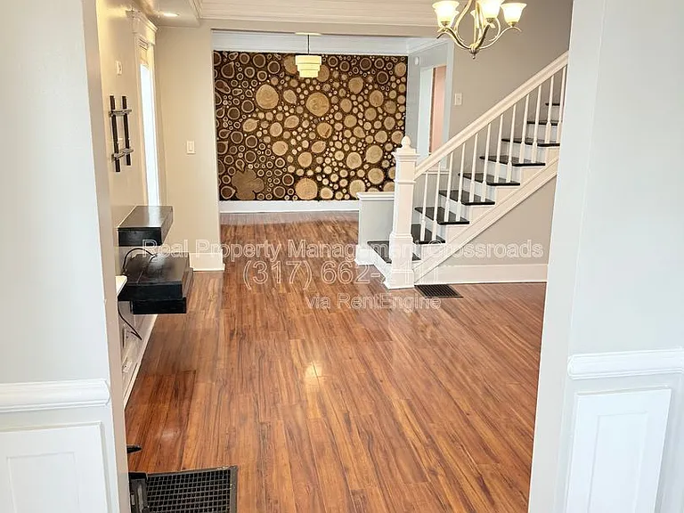 1135 Spann Ave — Photo 5