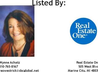 8231 River Rd, Marine City, MI 48039