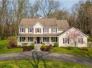 23 Great Hill Rd, Newtown, CT 06470