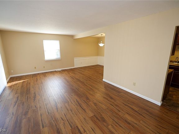 4th image of 7970 Mentor Ave APT J6