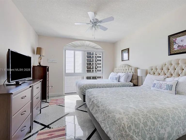 2080 S Ocean Dr #9 — Photo 13