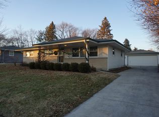 4812 Mohawk Rd, Rockford, IL 61107