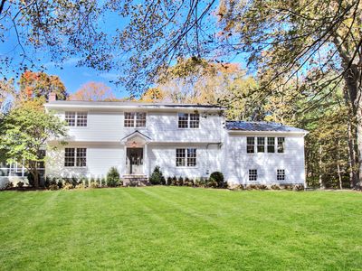 17 Briar Oak Drive, Weston, CT, 06883