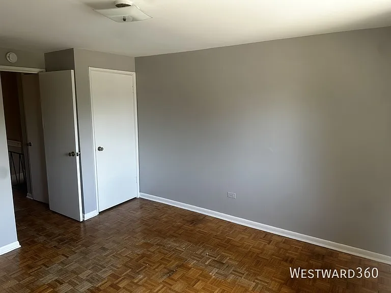 1301 E 75th St #B — Photo 16