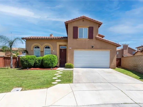 1182 Chenin Blanc Cir, Perris, CA 92571