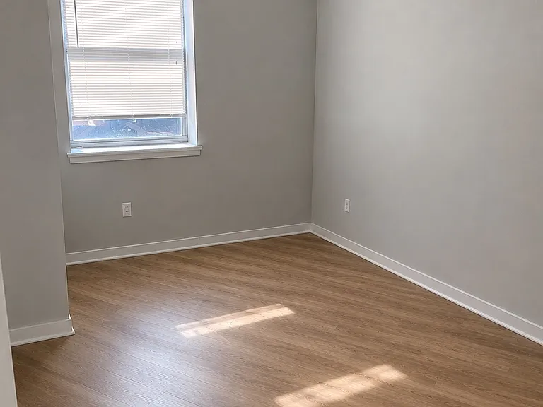 188 21st Ave #1 — Photo 7