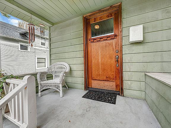 2nd image of 6712 32nd Ave NW