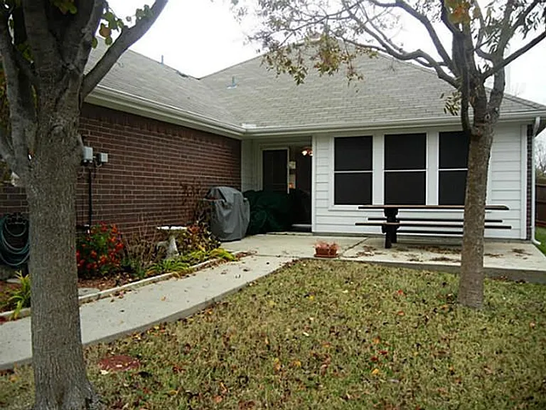 1606 Mapleleaf Falls Dr — Photo 19