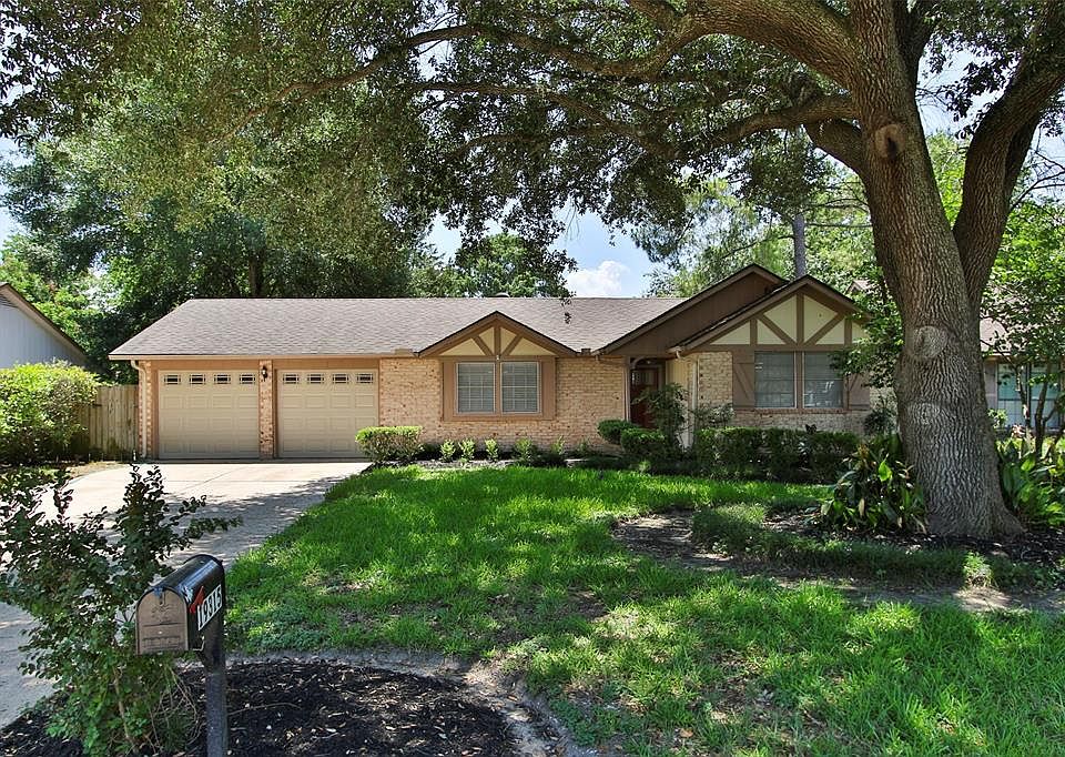 1st image of 19315 Leafwood Ln