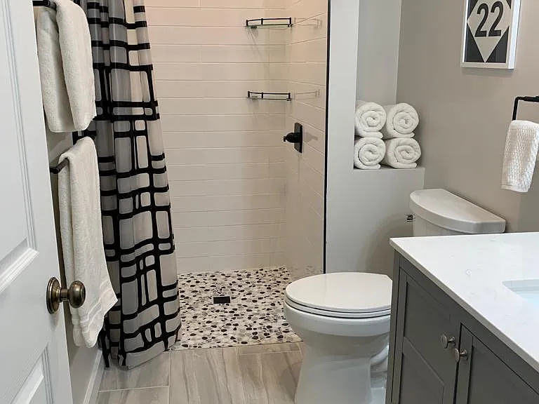 839 Avenue D — Photo 16