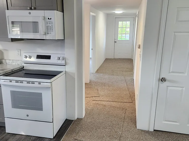 430 Grandview Ave #23 — Photo 4