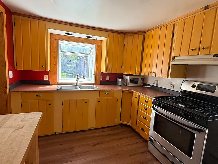 808 W 19th Ave — Photo 11