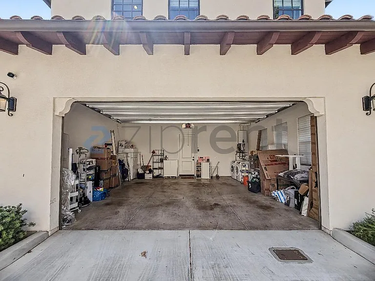 1676 3rd St — Photo 33