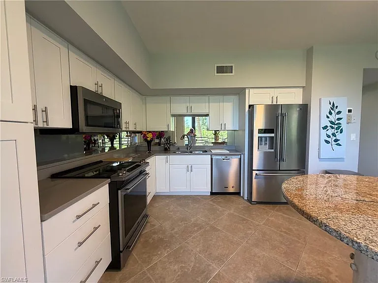 5555 Heron Point Dr #101 — Photo 13