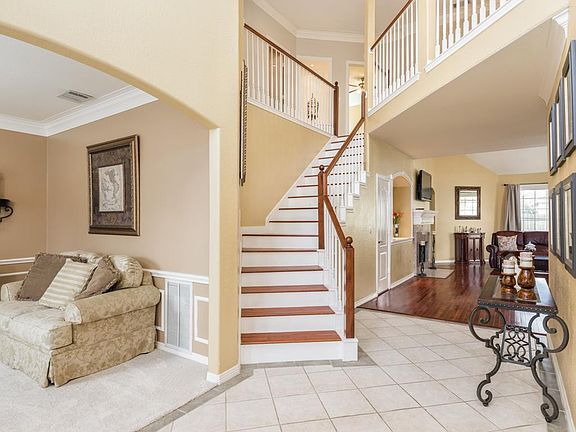 2nd image of 2704 Evergreen Dr