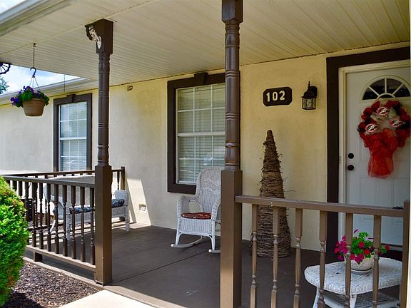 5th image of 102 Elizabeth Way