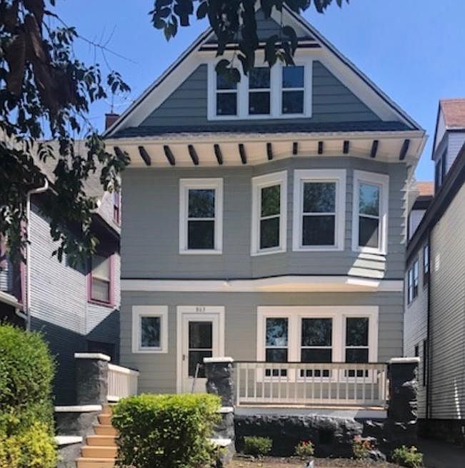 1st image of 863 Richmond Ave