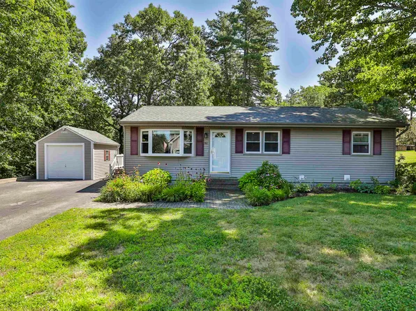 61 Knollcrest Road, Goffstown, NH 03045