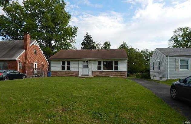 1st image of 8016 Blueberry Ln
