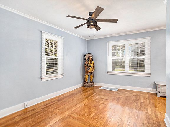 4th image of 6293 N 28th St