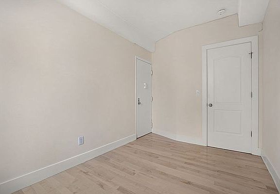 5th image of 636 W 174th St APT 2D