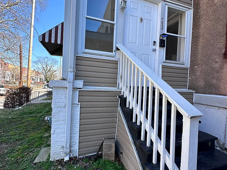 7099 Clinton Rd — Photo 32