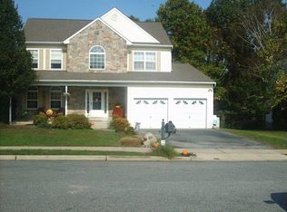 655 Willow Bend Dr, Swarthmore, PA 19081