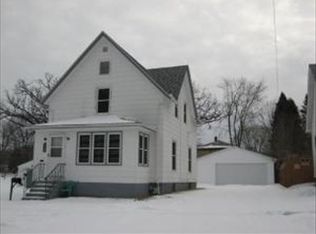 605 4th St, Harvard, IL 60033