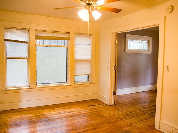 4th image of 1054 24th Ave SE #1AND2