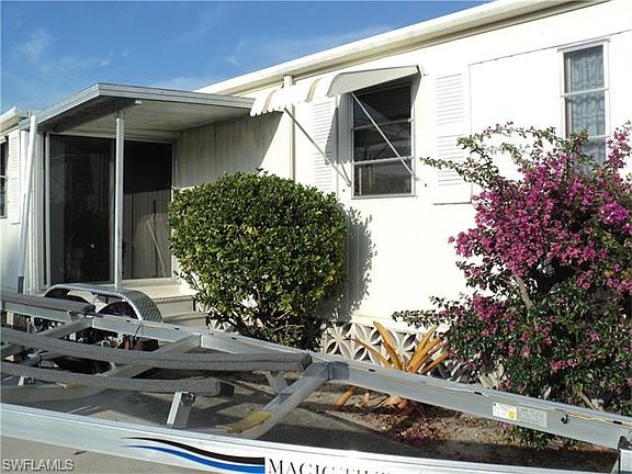 3rd image of 3864 Dewberry Ln