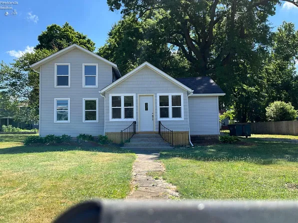 81 Park Ave, New London, OH 44851