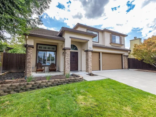 918 Moonstone Court, Vacaville, CA 95687