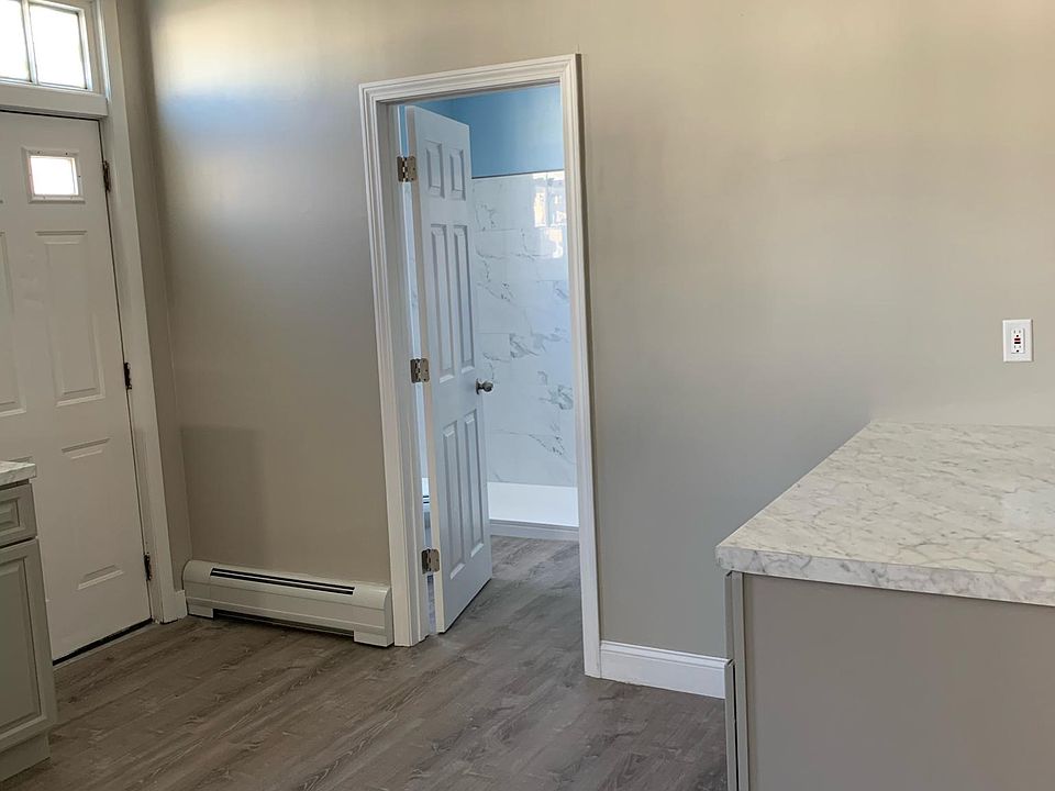 124 Thompson St 1, New Bedford, MA 02740 Zillow