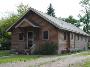 302 13th St N, New Rockford, ND 58356
