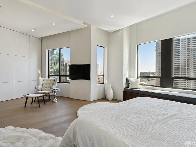 690 Market St #1704 — Photo 29
