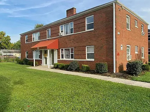73 N Hampton Rd #B Photo 1