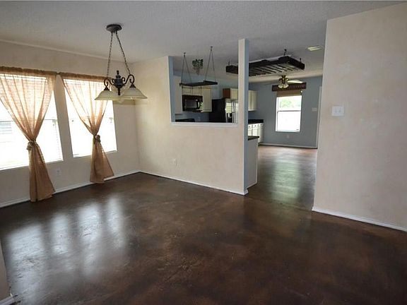 4th image of 5556 Ventura St