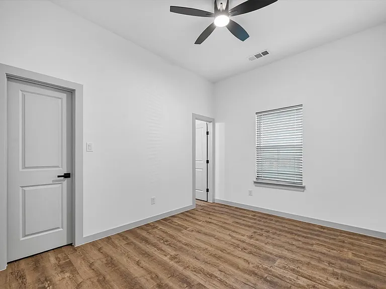 2107 Church St #A — Photo 12