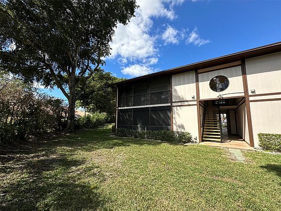 3rd image of 9373 S Belfort Circle #9373