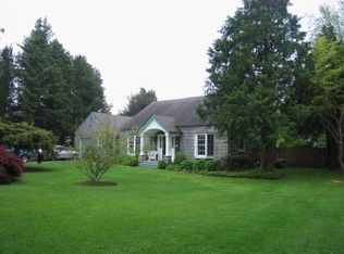 73 Meadow Way, East Hampton, NY 11937