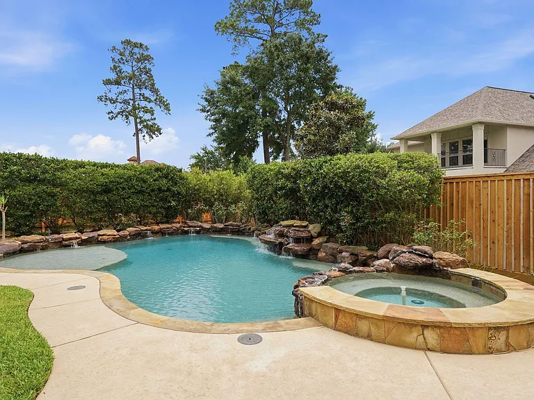 7603 Hogan Bridge Ct — Photo 44